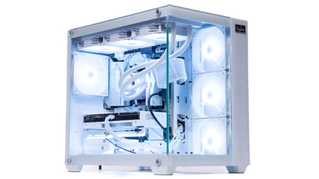 Astromedaの白いゲーミングPC