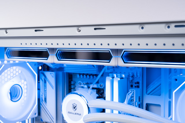 ラジエーターの冷却ファン