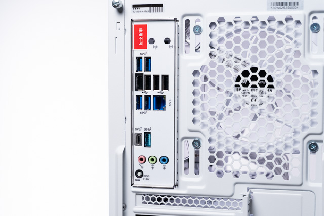 背面側の入出力端子