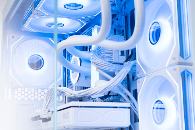 GALLERIA FPR7A-R57-WCL Ryzen 7 7700搭載 